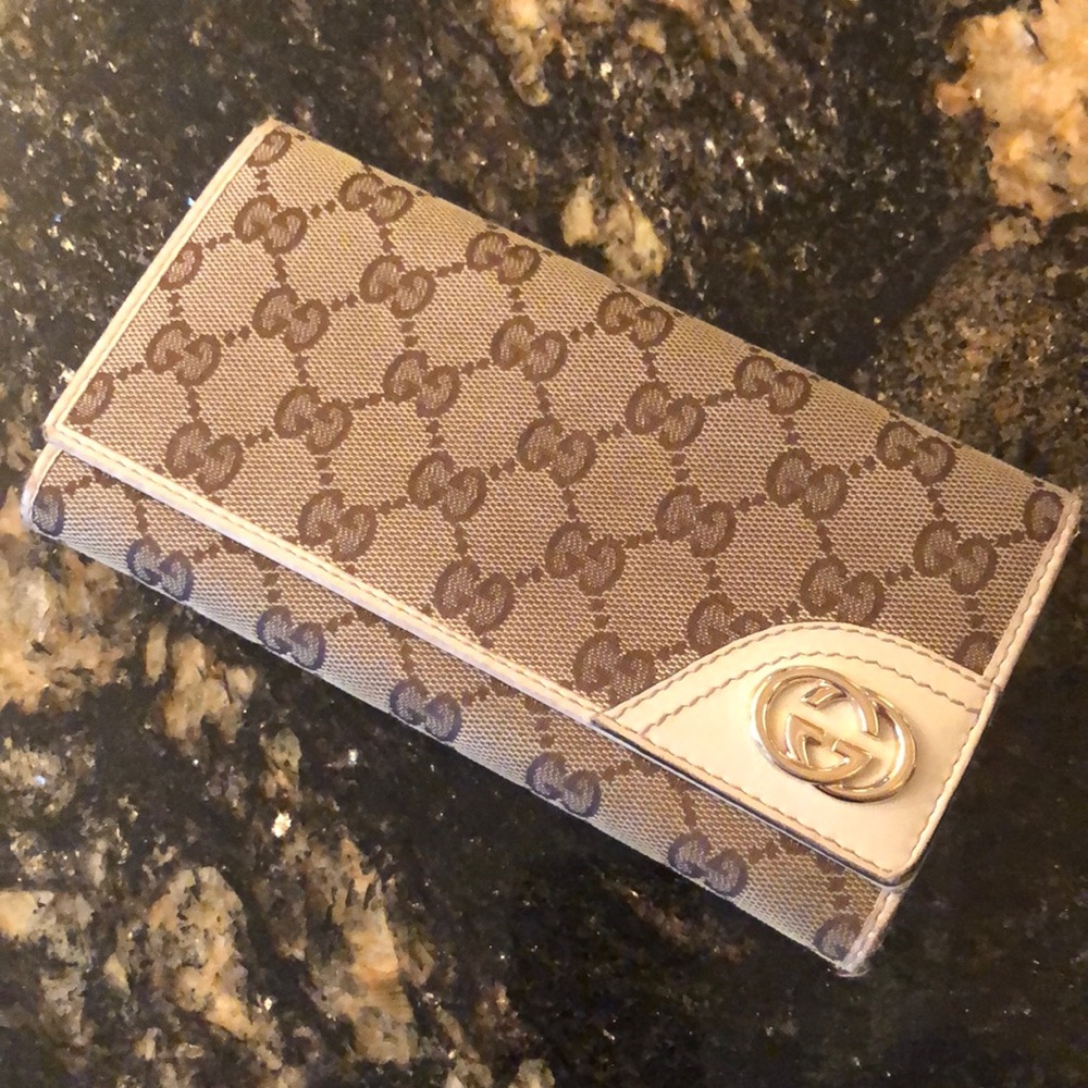 Gucci wallet